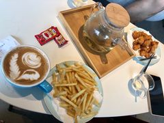 -悬崖咖啡厅