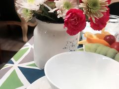-燕庭·纯燕窝·甜品下午茶(南京西路店)