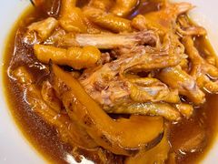 鲍汁花菇焖鸡脚-七爷清汤腩·港式餐厅(金狮广场店)