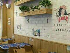 大堂-华莱士·炸鸡汉堡(西中市店)