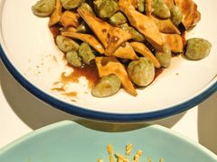 -八府香鸭·啫啫煲(华山路店)