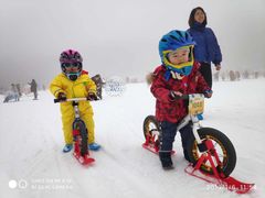 -大别山南武当滑雪场
