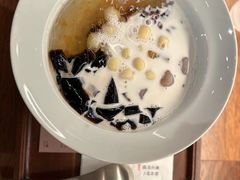 -RUXU入续糖水铺与包(卓悦中心店)