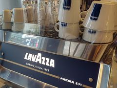 -LAVAZZA拉瓦萨咖啡(中航城君尚购物中心店)