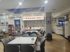 -独一佳老胡湘菜馆(矿山路店)
