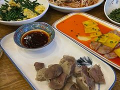 -乡村馕坑肉·烧烤·新疆菜·本地人更爱吃(阿勒泰首店)