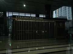 还没开门-星巴克(北京新辰里亚运村店)