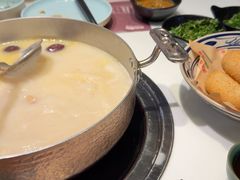 -洪氏嗨捞·猪肚鸡火锅(阳光天地店)