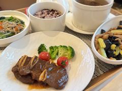 -臻儿屿月子会所(茶山店)