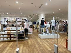 -优衣库(南宁安吉万达广场店)