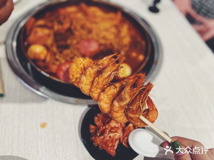 三清洞摩西韩式年糕火锅(威高广场店)图片