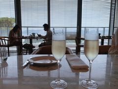 -瑰丽酒店·海吧·天际下午茶·现场DJ·天台酒吧