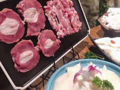 -老牌坊云南鱼豆花火锅(嵩山店)