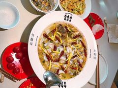 -渔语鱼酸菜鱼新川菜(来福士店)