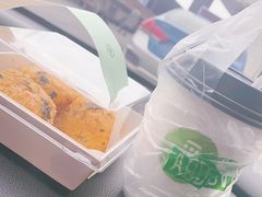 -爱达乐面包生日蛋糕(崇州唐人街店)