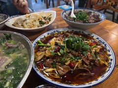 -杨三孃跷脚牛肉(西外棕榈岛店)