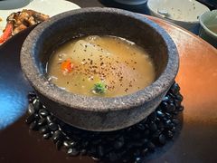 黑松露石锅养生煲-景忆川·川粤菜