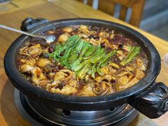 麻辣石锅鱼-都江堰石锅鱼