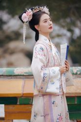 点击看大图 -美云庭古装·格格服汉服·京城旅拍(北京店)