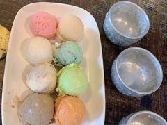-莓园冰淇淋店