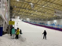 -乔波室内滑雪场