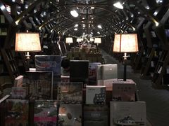 -钟书阁(松江泰晤士小镇店)