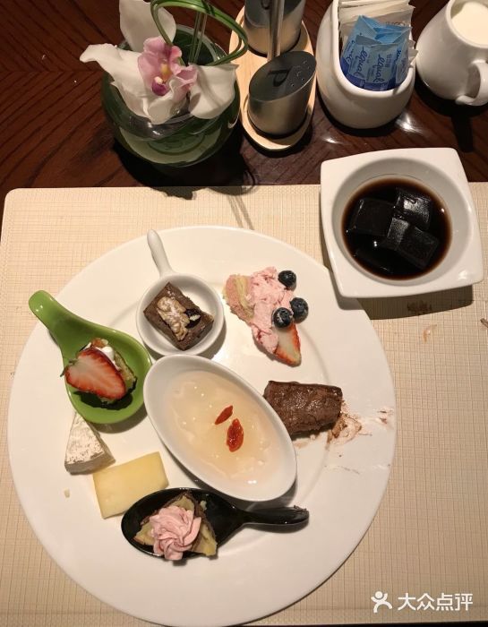 中航泊悦酒店·云庭咖啡厅(虹桥机场T2店)图片