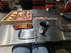 -马路牙子烧烤音乐酒馆(望京店)
