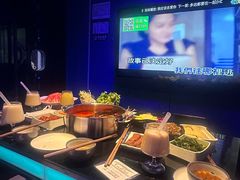 -唯爱KTV聚会餐厅(仙林东城汇店)
