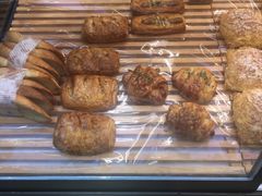 -皇冠幸福里动物奶油生日蛋糕(龙阳村地铁站店)