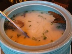 拉市海鲫鱼汤-丽江金茂凯悦臻选酒店-滇香馆