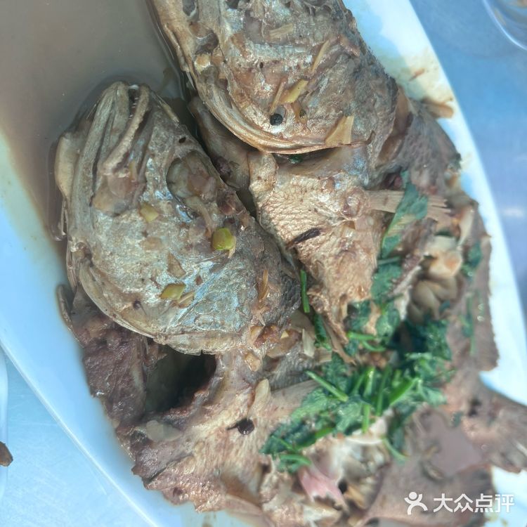 平邑李家石屋金线缘山庄绝绝子