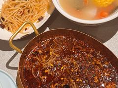 -有红鸡毛店·川菜(建设路店)