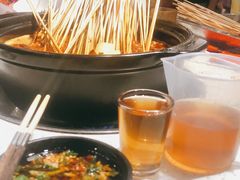 -钢管厂五区小郡肝串串香(蜀都万达店)