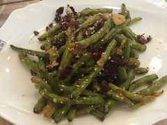 -马尔龙新疆饭店·清真(瑞景店)