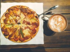 烤肉披萨-新沙洞咖啡(泉乐坊店)