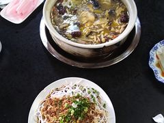 -东巴谷野生菌火锅餐厅
