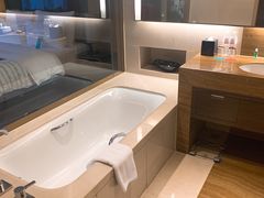 -青岛富力艾美酒店