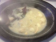 -陈大锅·岳阳鱼馆·地道岳阳菜(美食街店)