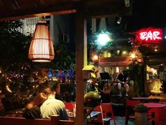 -城墙外BAR