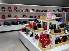 -唯品会(北京国瑞城店)