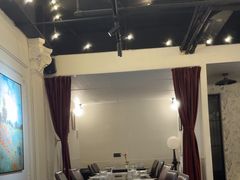 -LESCEDARS Brasserie Bistro香柏树