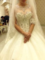 -艾米丽婚纱礼服