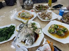 -双月饭店·20年老字号(新村店)