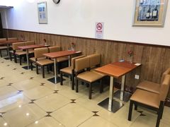 等位区-红宝石·鲜奶小方·海派西点房(南丹店)