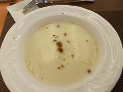 奶牛蘑菇汤-红房子西菜馆(淮海中路店)