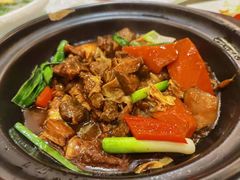 红焖羊肉煲-天鲜阁·海鲜粤菜·33年老字号(石槎白云站店)