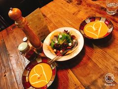 -SISTERS BAR RESTAURANT川意酒馆(嘉善老市H楼店)