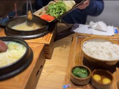 -麦麦山云南菜(复地活力城店)