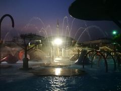 -热带风暴水上乐园(新镇路)